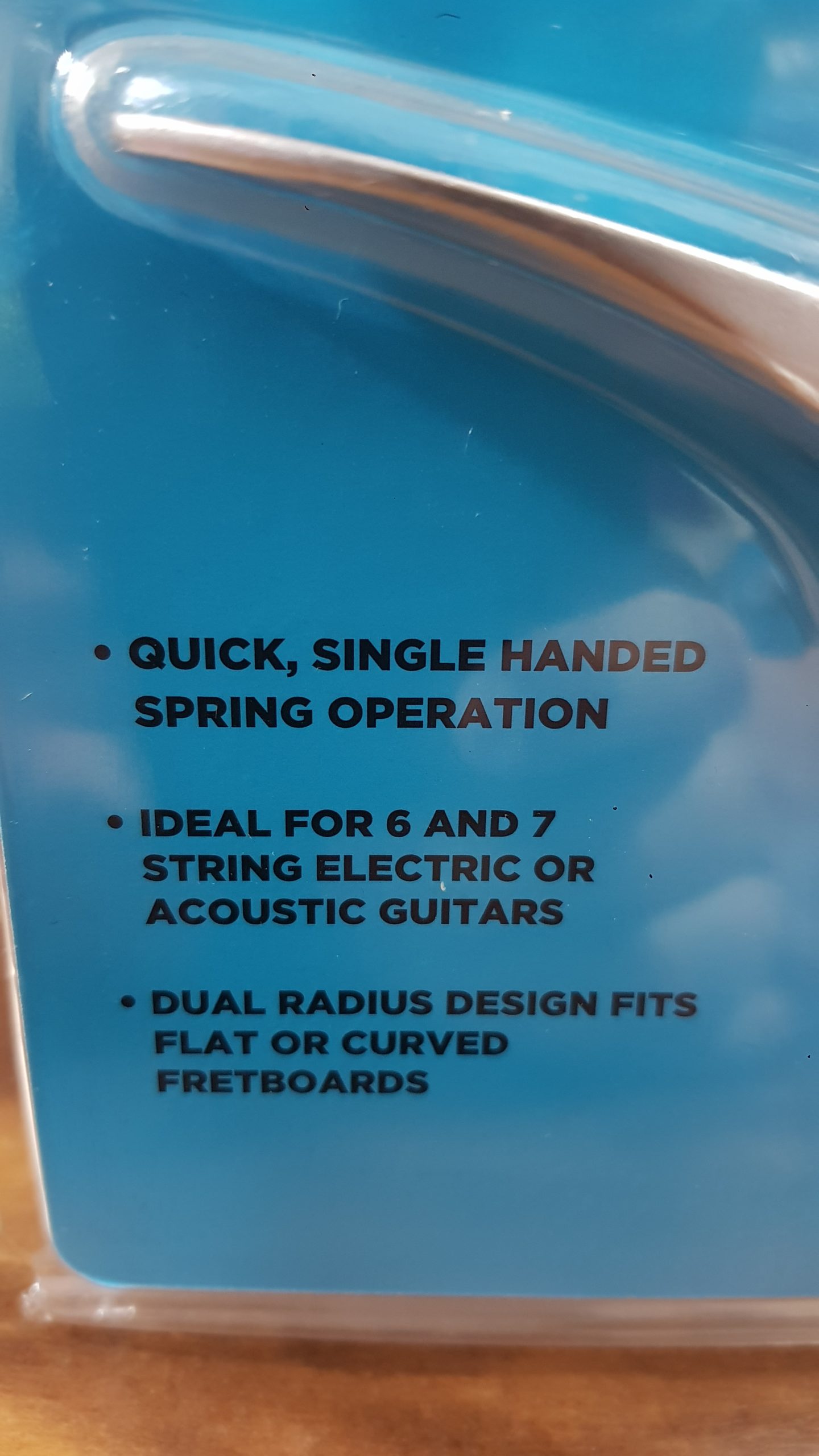 Transporte P09601 Capo Dual AXIS Para Acústica, Eléctrica, Clasica Ernie Ball FAMA - Imagen 2