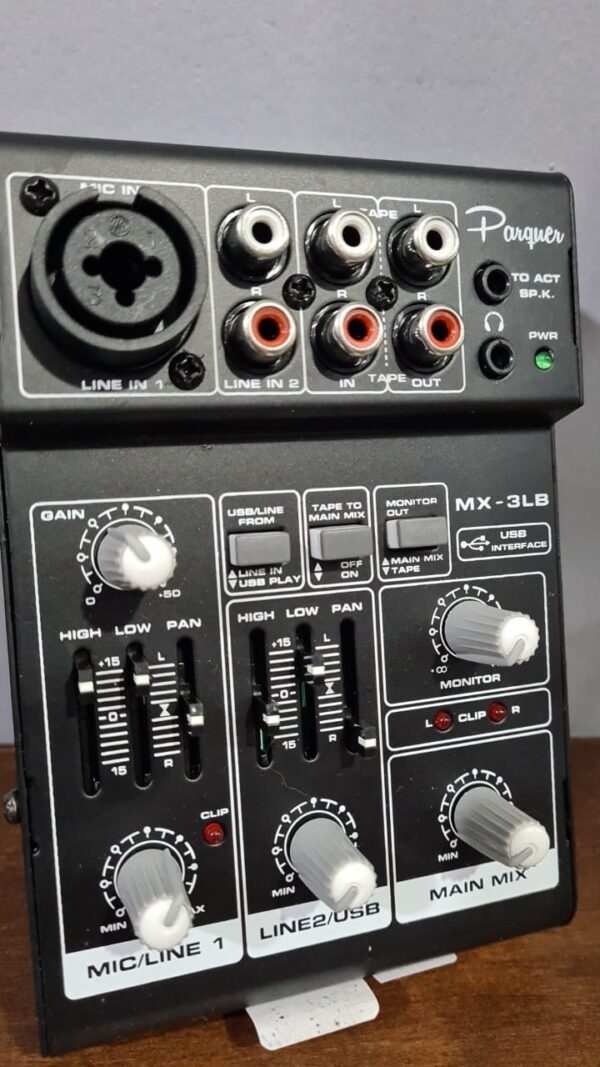 Mixer Placa de Sonido Audio MX3LB Portatil Recargable 3 Ch. IVA 10.5% PARQUER