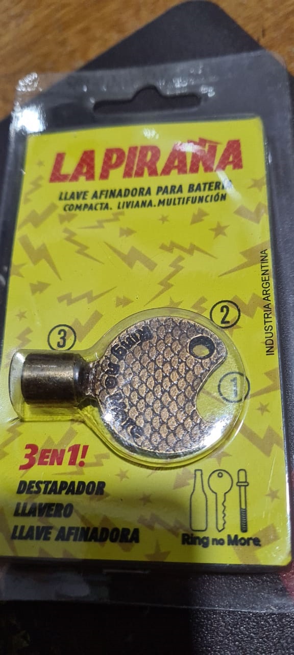 Llave Para Afinar Ring No More La Piraña 3 X 1 INTERMUSICA