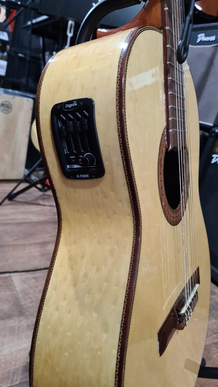 Guitarra T150 Clasica Criolla Concierto C/Microfono ANTIGUA CASA NUÑEZ. - Imagen 4