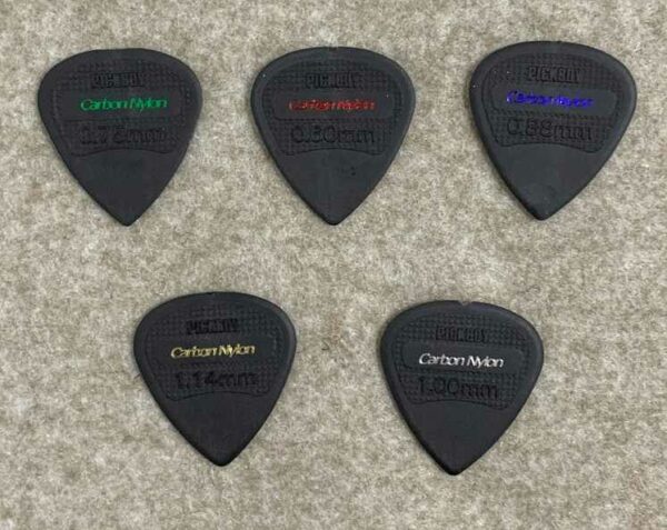 Pua De Carbon Gota Medium 0,8 mm Sinew LA FUSA