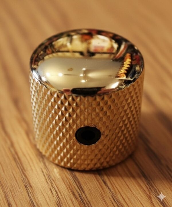 Perilla Baja C1004G Para Guitarra Electrica Telecaster/Bajo Metalica Dorada Sinew LA FUSA