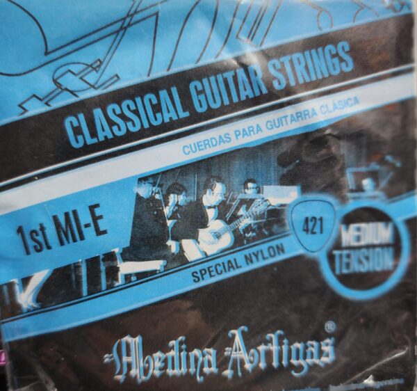 Cuerda Suelta MI Clasica 1ra Sobre Azul Plateada Medina Artigas BASE