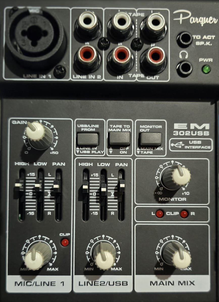 Consola Mixer Portatil 3 Ch EM302USB Con Interfaz De Grabacion IVA 10,5% PARQUER