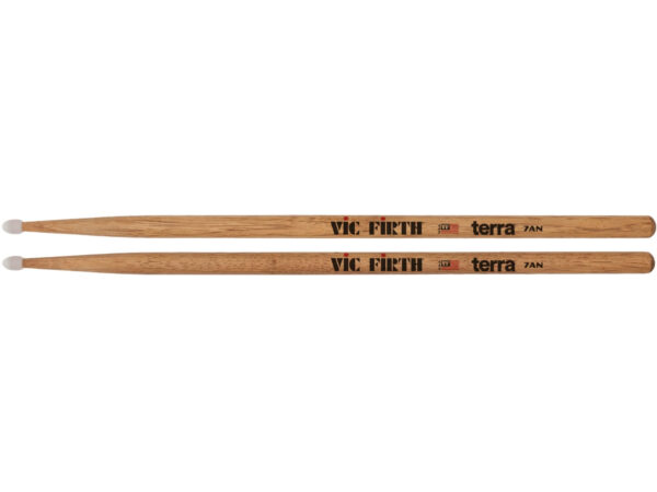 Baquetas Palillos 7AT Punta De Nylon TERRA American Classic® Vic Firth IMPORT MUSIC