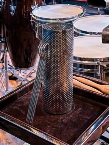 Guiro De Acero KID Chico 19 X 8,50 cm Con Peine VASO GUIRA