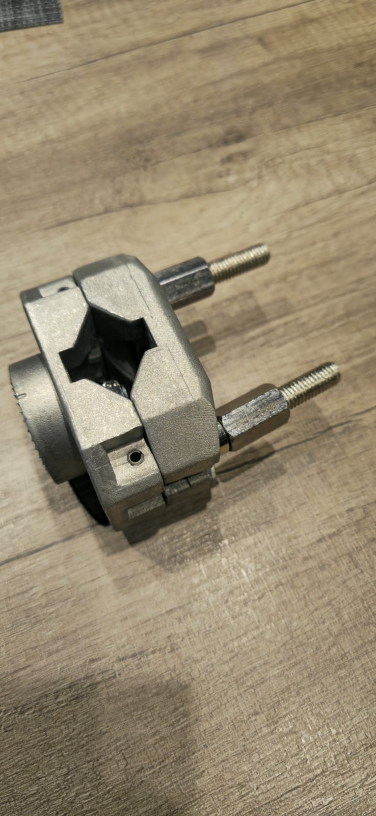 Clamp CLAM3 De Una Boca Con Giro Lazer ARVILLA