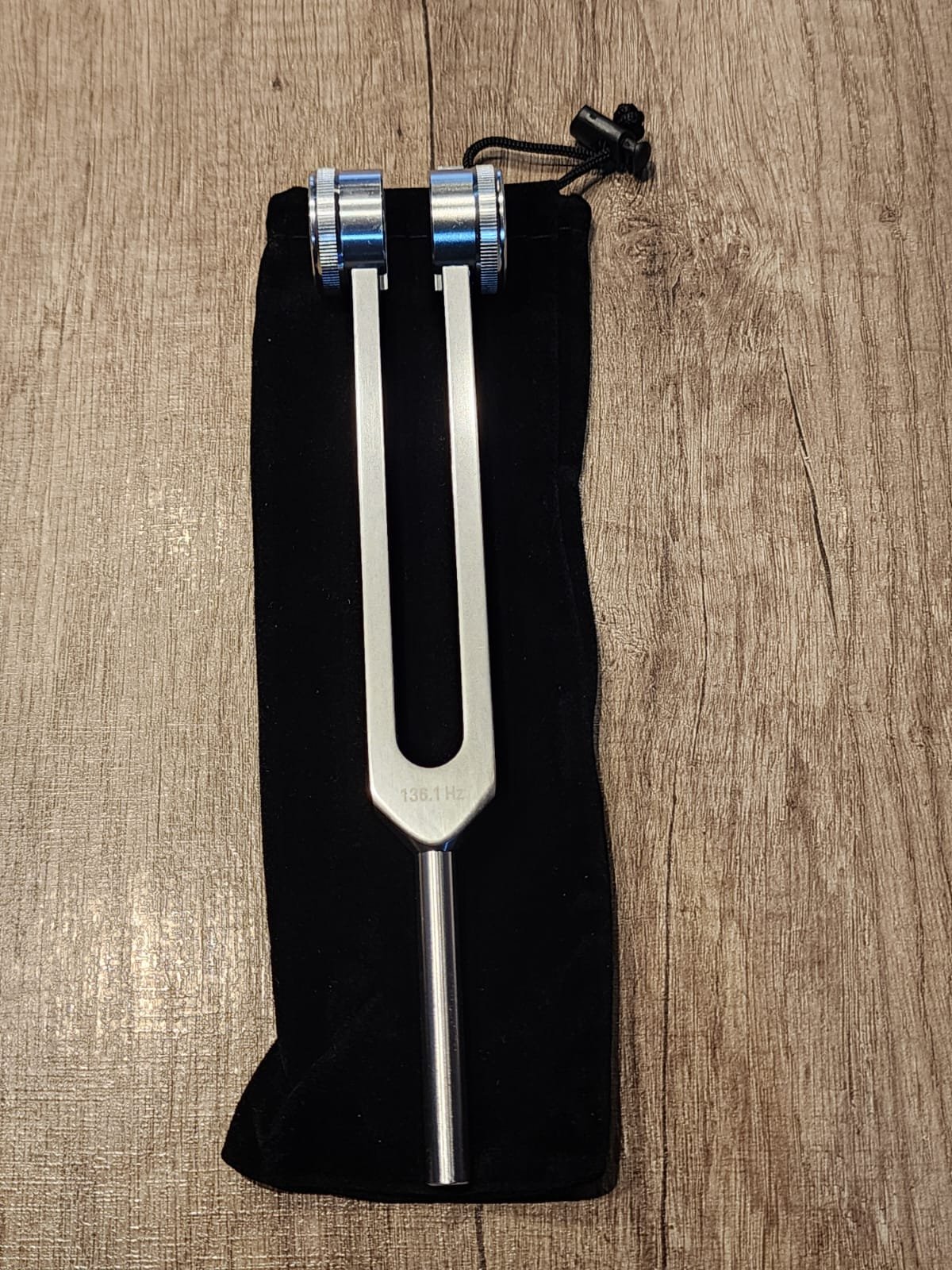 Diapason Profesional De 136,1Hz Con Cabezal Y Estuche CAMBO